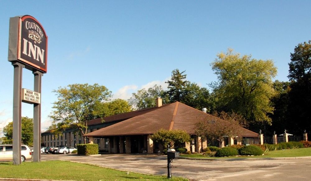 Americinn And Suites By Wyndham Delafield-Waukesha-Milwaukee Exterior foto