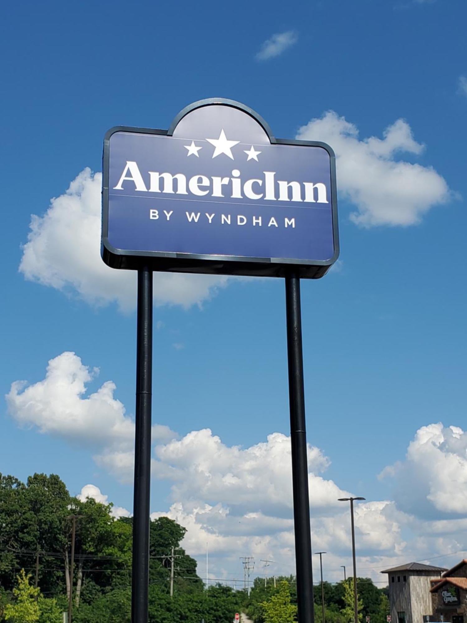 Americinn And Suites By Wyndham Delafield-Waukesha-Milwaukee Exterior foto
